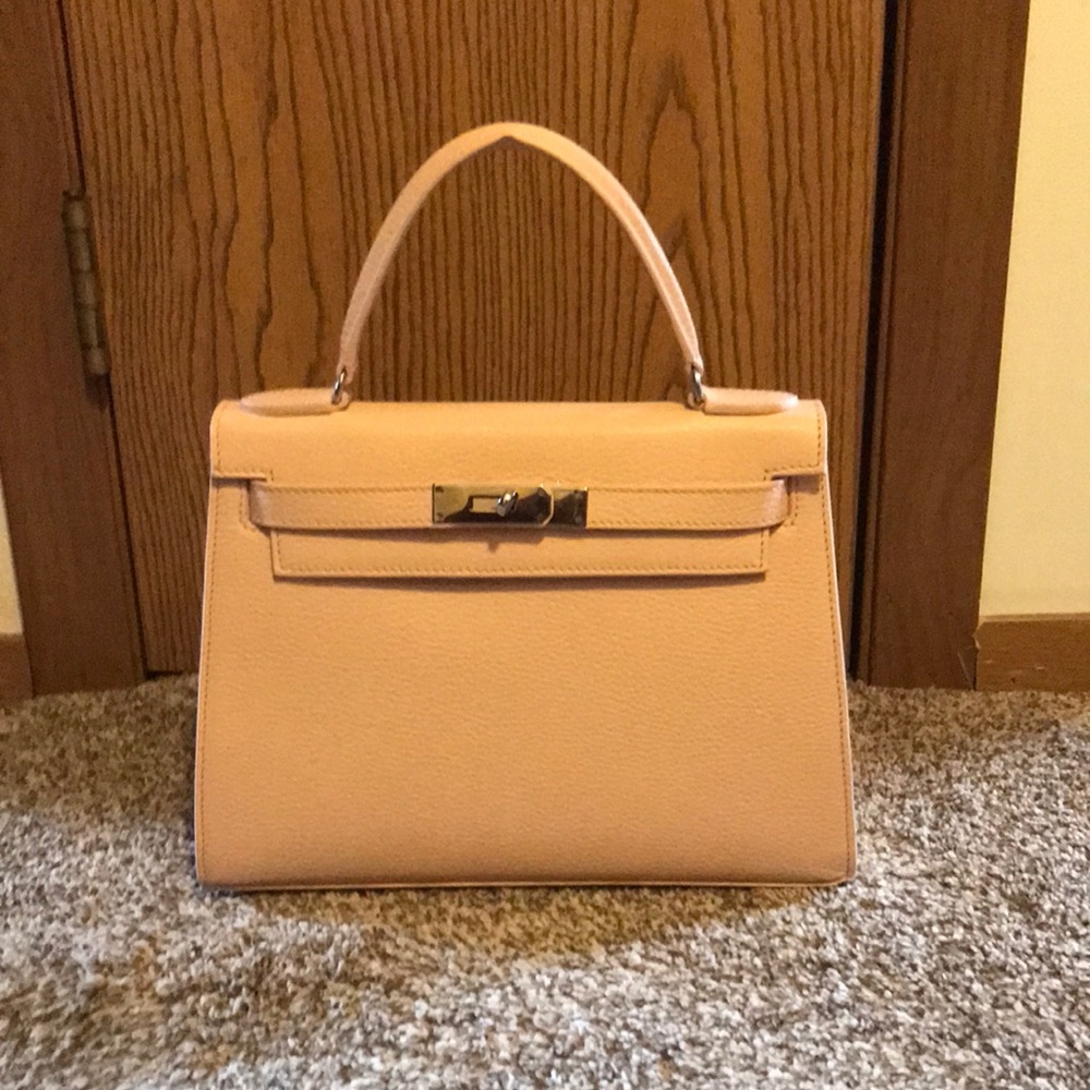 Brand new purse